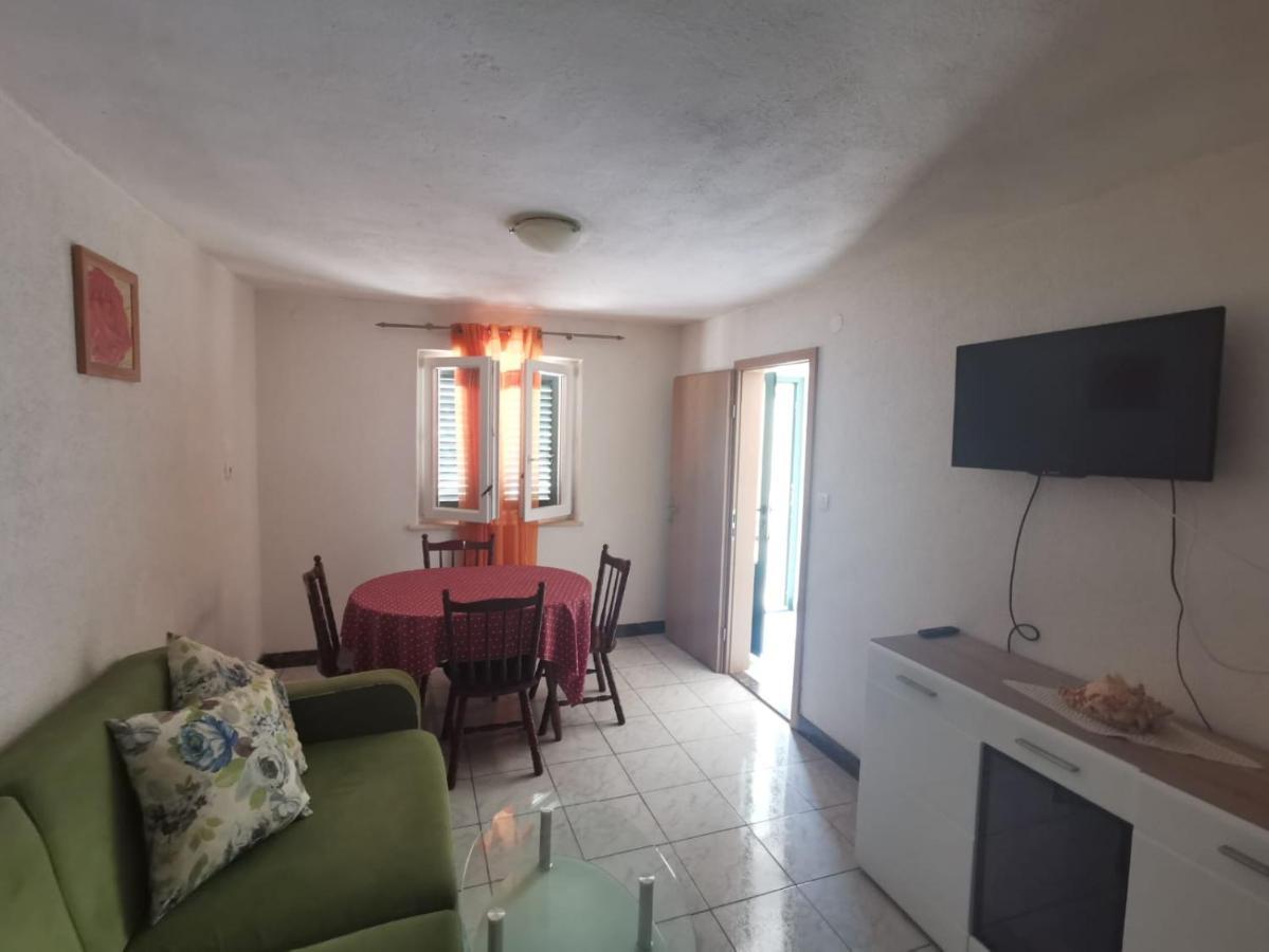 Apartmani Franceska Bol Exterior photo