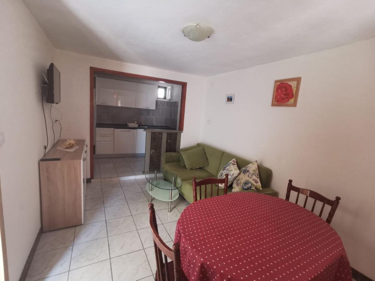 Apartmani Franceska Bol Exterior photo