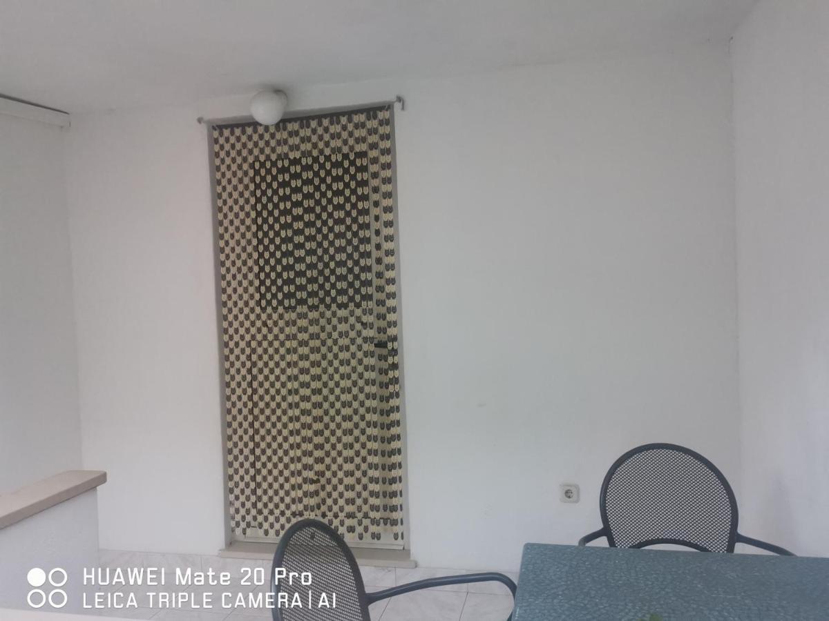 Apartmani Franceska Bol Exterior photo