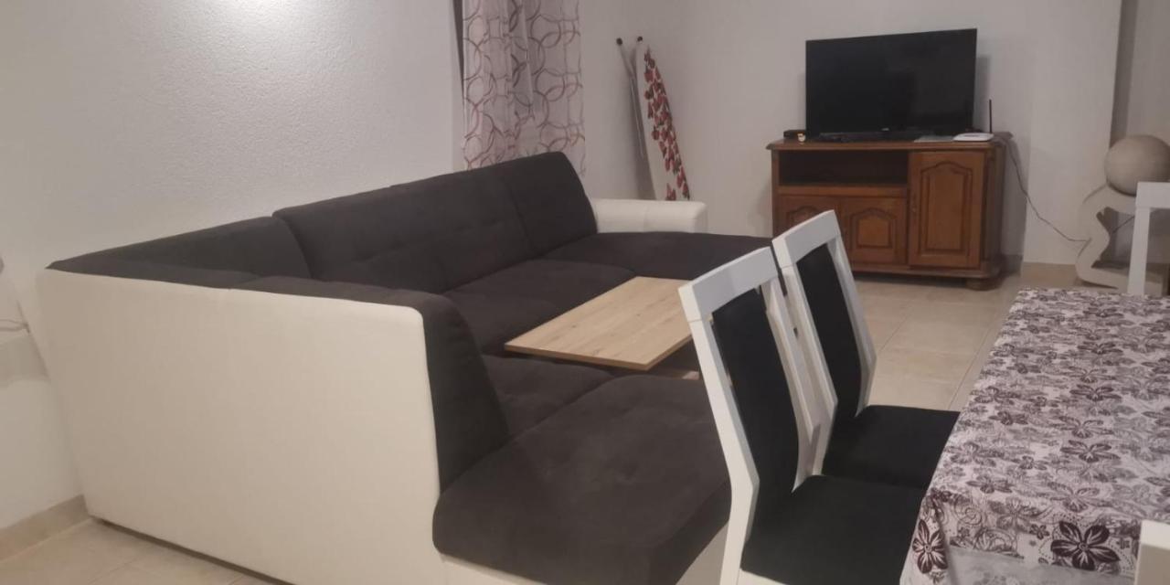 Apartmani Franceska Bol Exterior photo