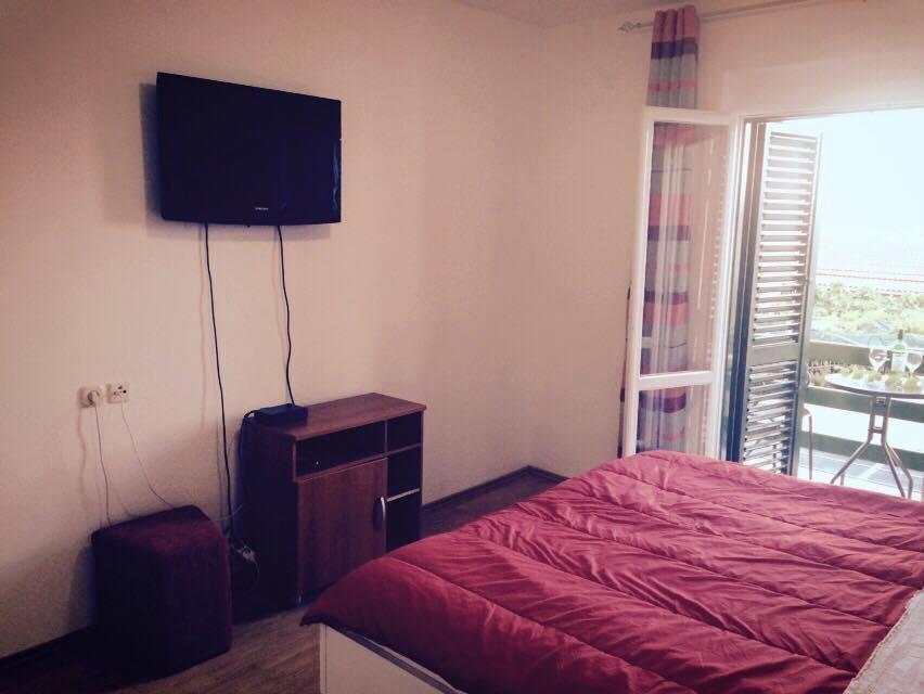 Apartmani Franceska Bol Exterior photo
